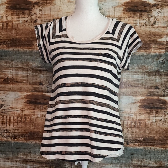 No brand striped black white distressed short sleeve top - Picture 1 of 7